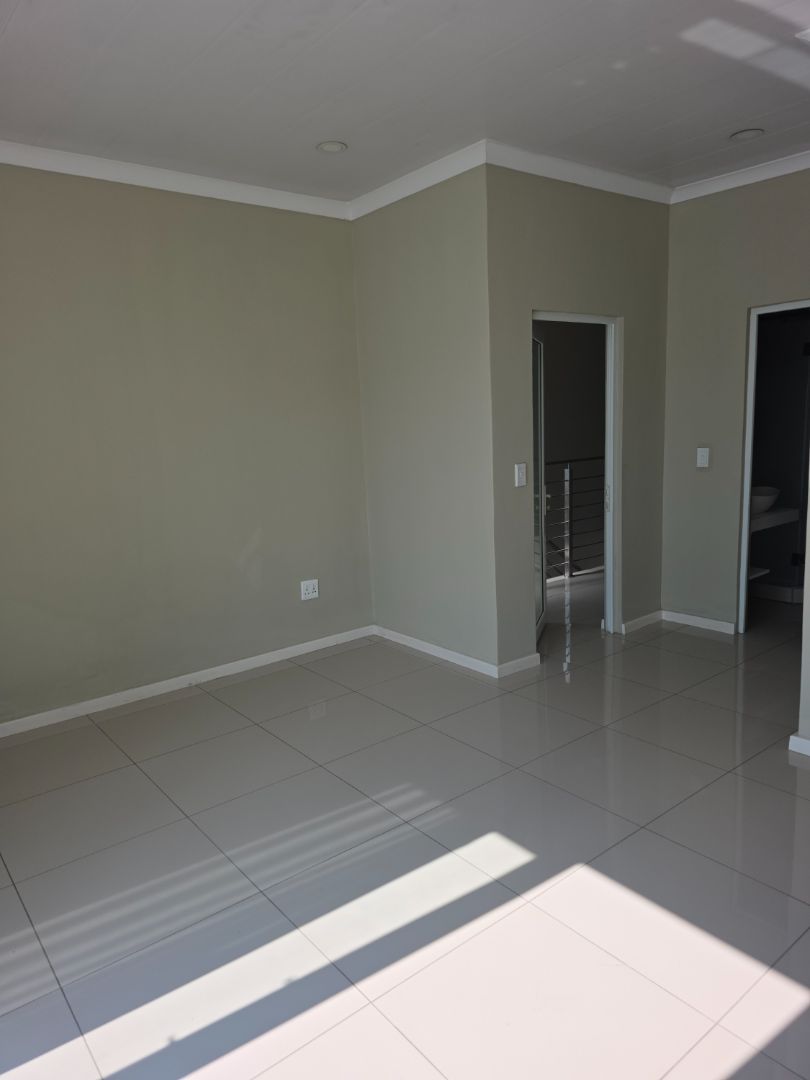 4 Bedroom Property for Sale in Morningside Manor Gauteng