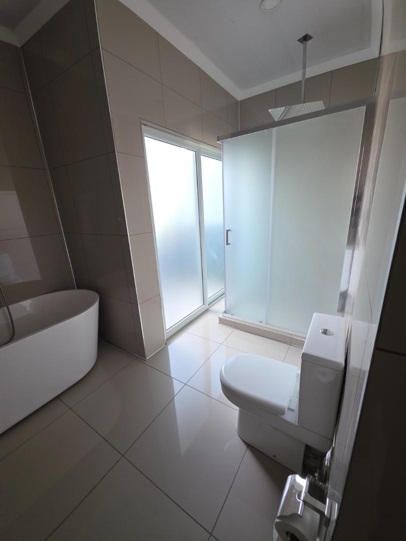 4 Bedroom Property for Sale in Morningside Manor Gauteng