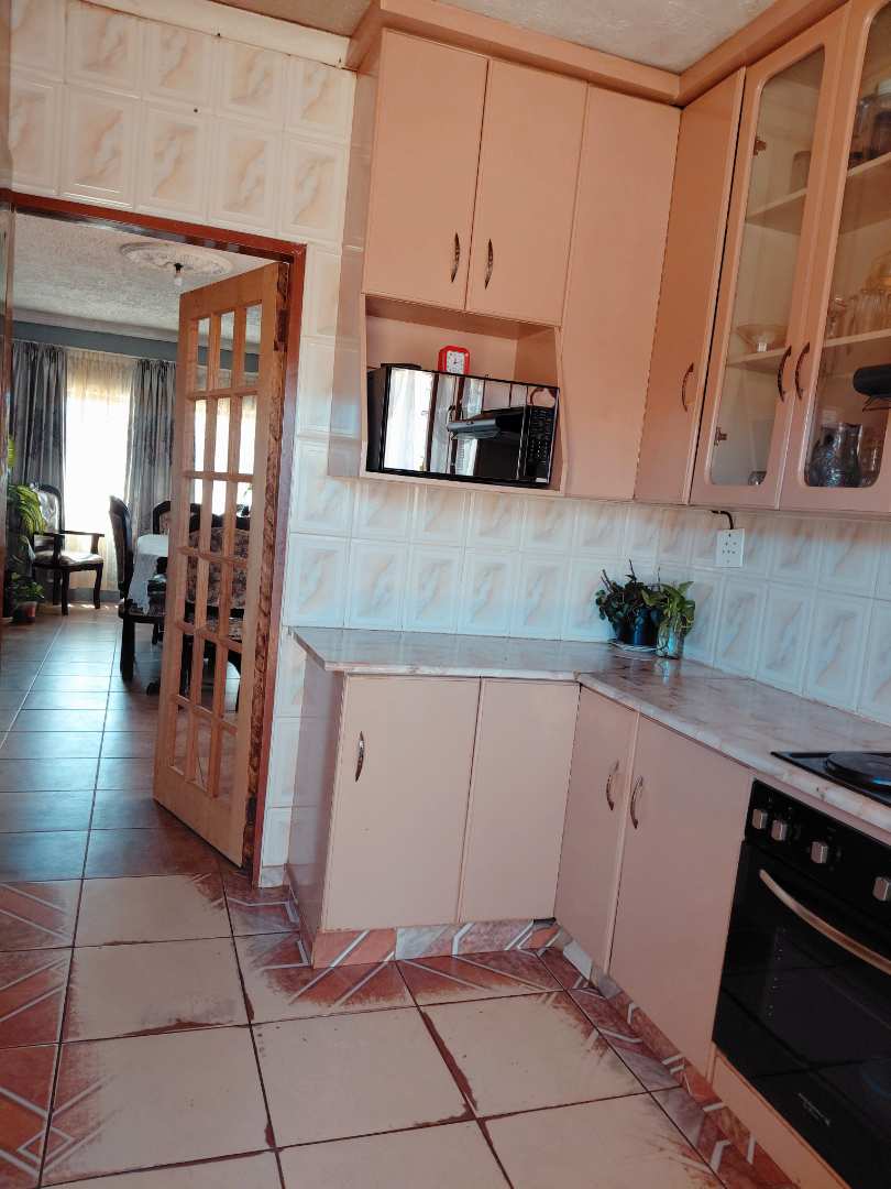 5 Bedroom Property for Sale in Orange Farm Gauteng