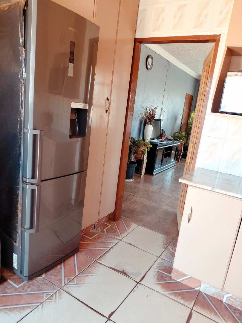 5 Bedroom Property for Sale in Orange Farm Gauteng