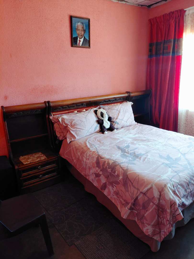 5 Bedroom Property for Sale in Orange Farm Gauteng