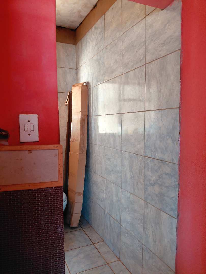 5 Bedroom Property for Sale in Orange Farm Gauteng