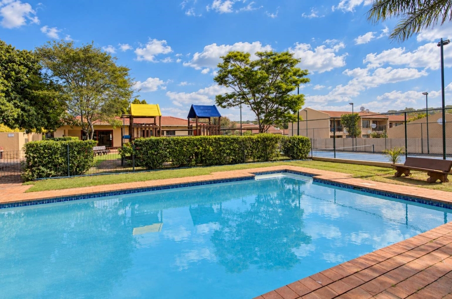 2 Bedroom Property for Sale in Fairland Gauteng
