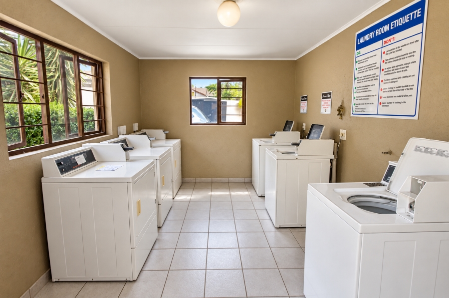 2 Bedroom Property for Sale in Fairland Gauteng