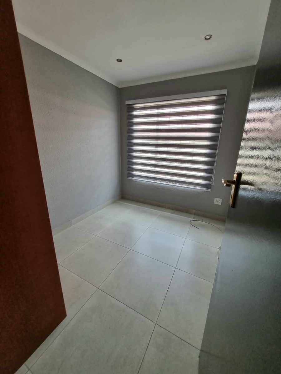To Let 3 Bedroom Property for Rent in Meyersdal Gauteng