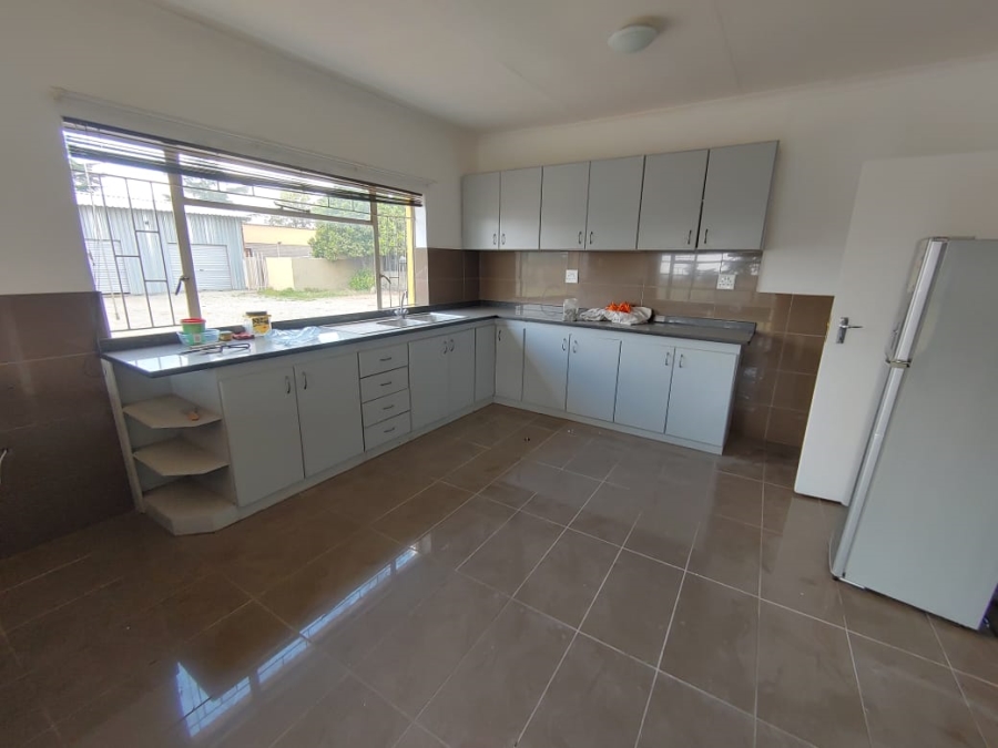 9 Bedroom Property for Sale in Buyscelia Gauteng