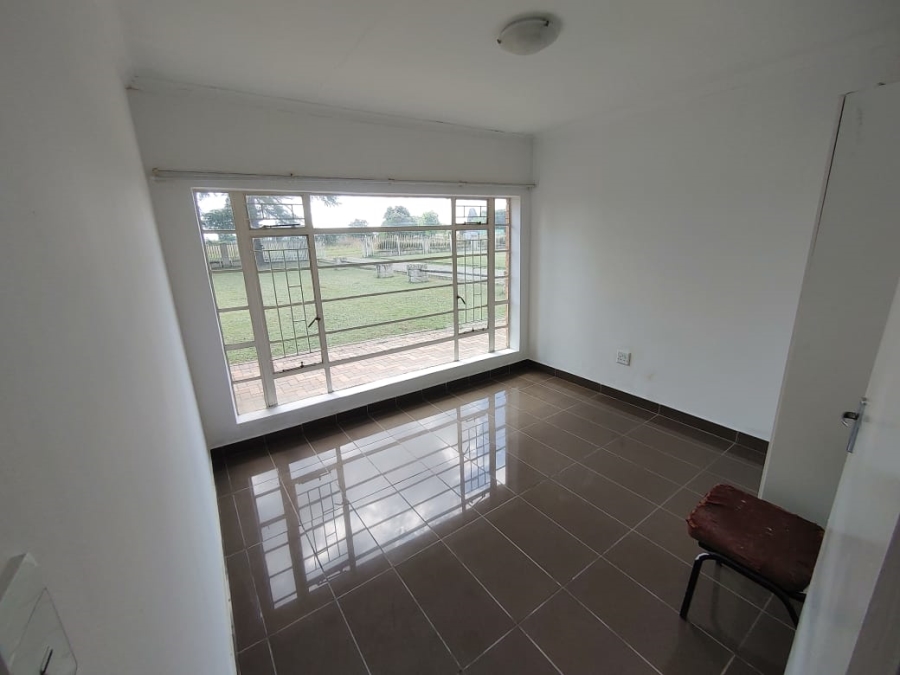 9 Bedroom Property for Sale in Buyscelia Gauteng