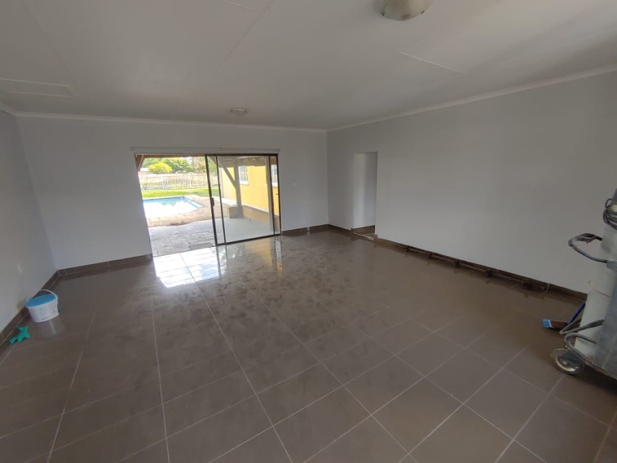 9 Bedroom Property for Sale in Buyscelia Gauteng