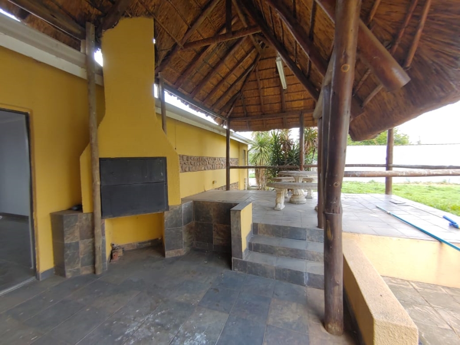9 Bedroom Property for Sale in Buyscelia Gauteng