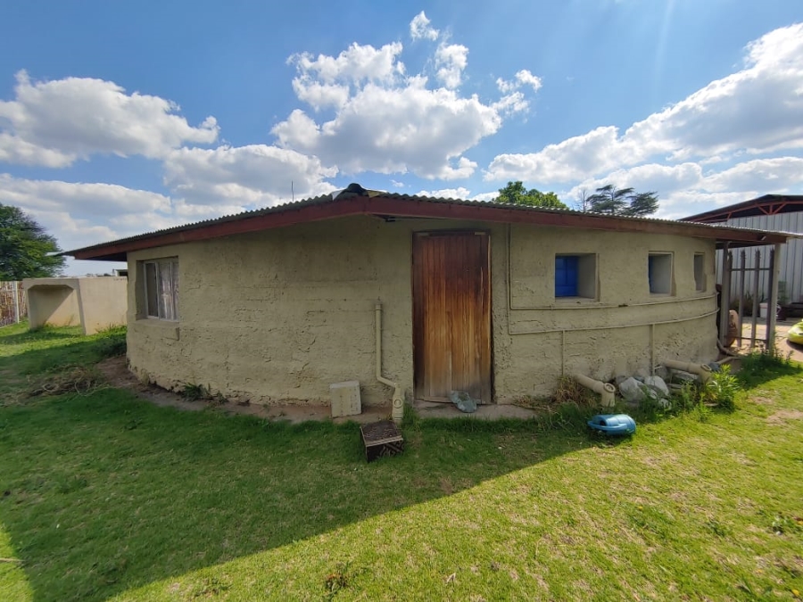 9 Bedroom Property for Sale in Buyscelia Gauteng