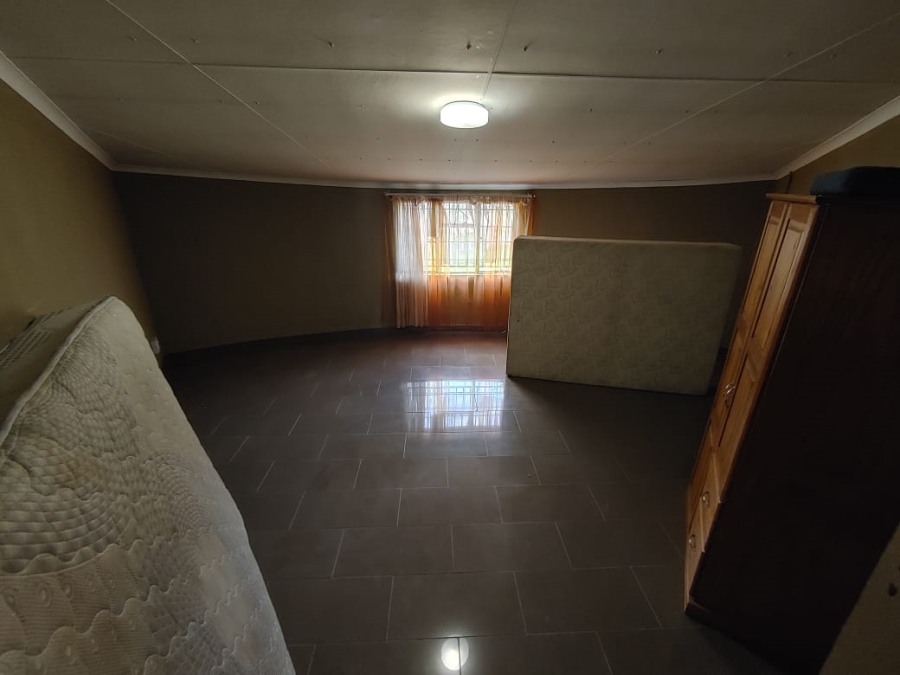 9 Bedroom Property for Sale in Buyscelia Gauteng