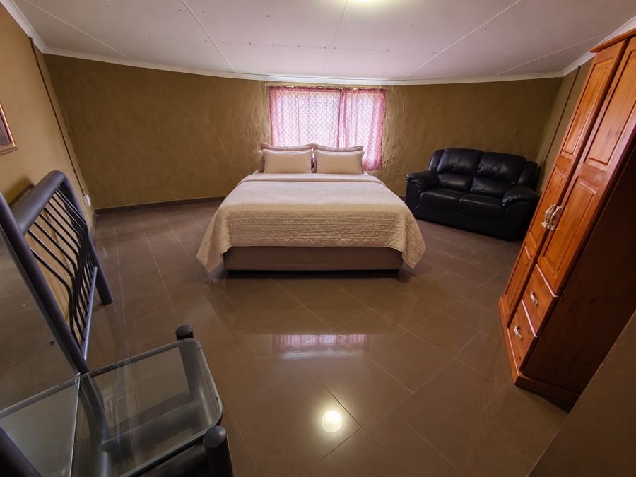 9 Bedroom Property for Sale in Buyscelia Gauteng