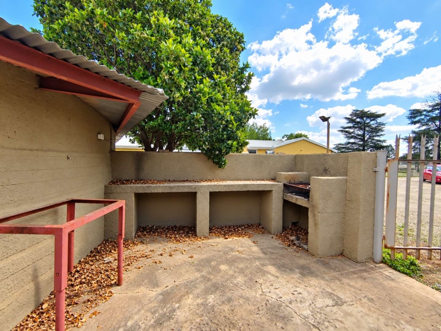 9 Bedroom Property for Sale in Buyscelia Gauteng