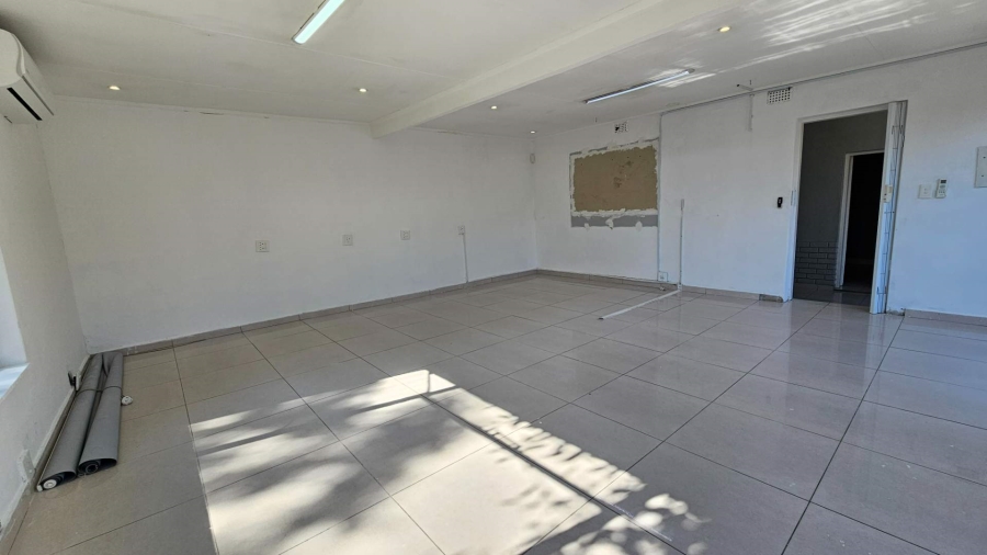 To Let Commercial Property for Rent in Menlo Park Gauteng
