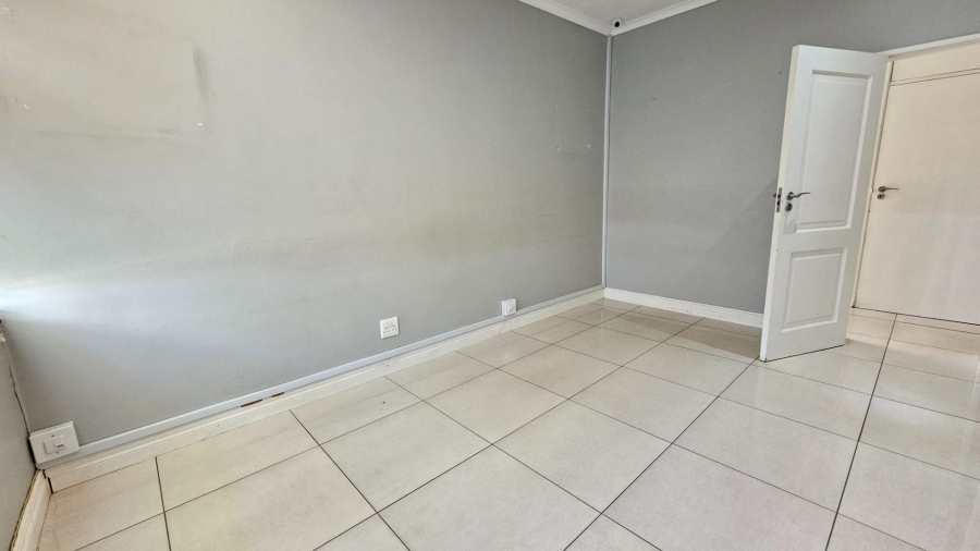 To Let Commercial Property for Rent in Menlo Park Gauteng