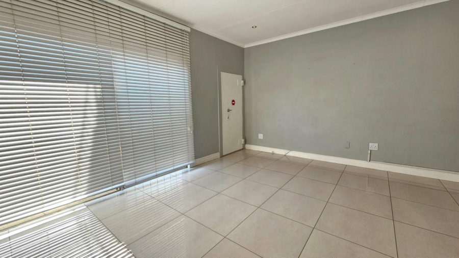 To Let Commercial Property for Rent in Menlo Park Gauteng