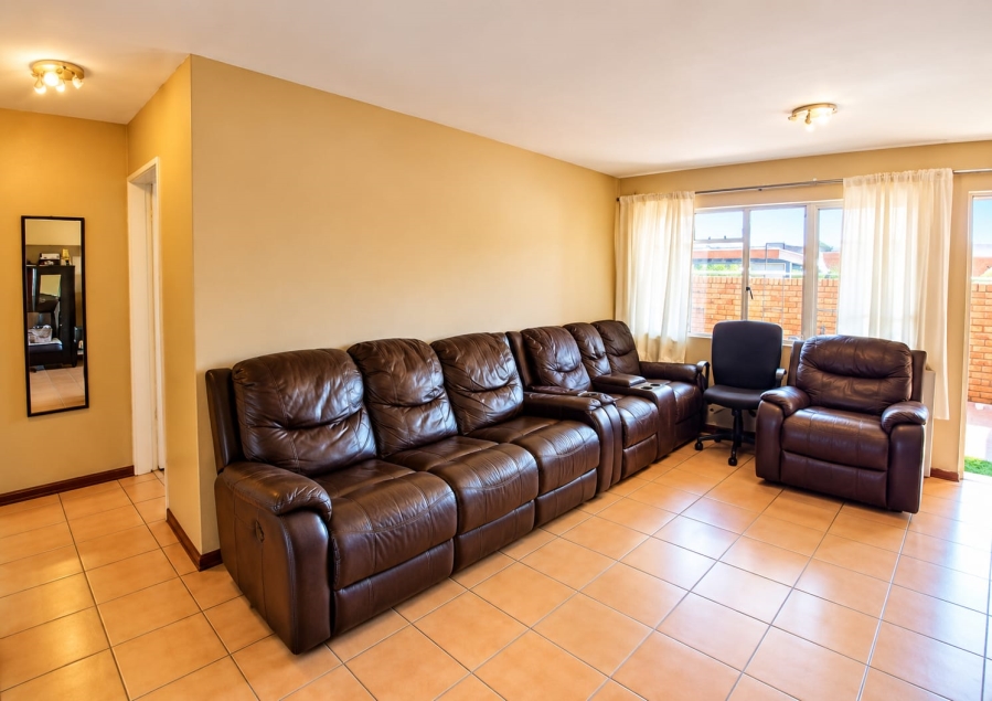 2 Bedroom Property for Sale in Amandasig Gauteng