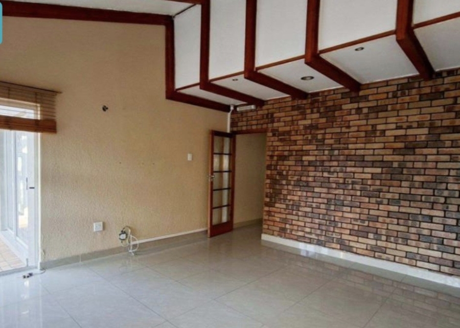 To Let 3 Bedroom Property for Rent in Woodmead Gauteng