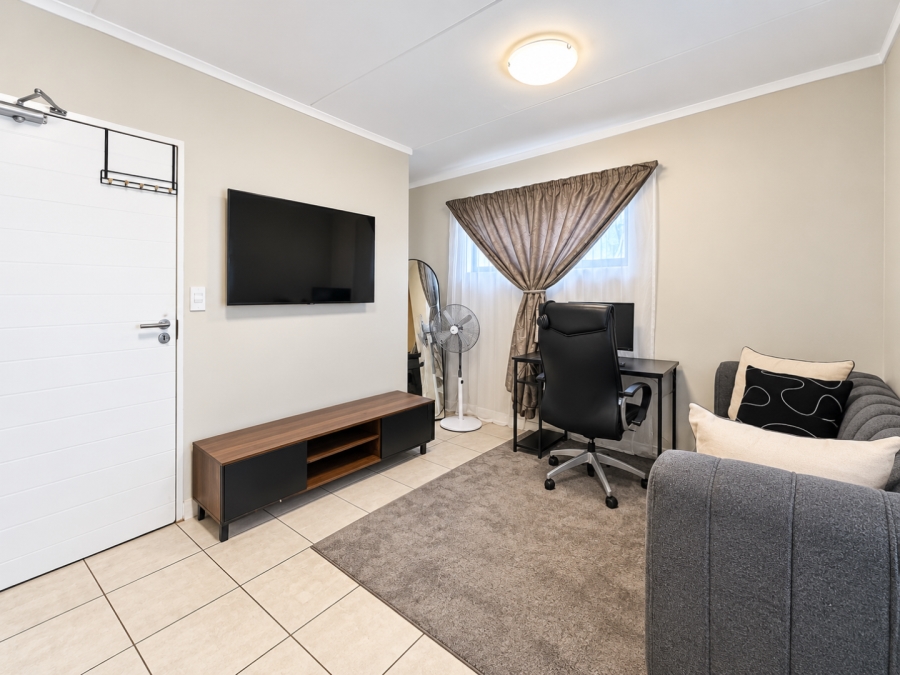 To Let 1 Bedroom Property for Rent in Greencreek Lifestyle Estate Gauteng