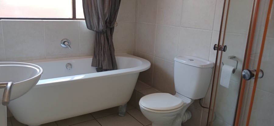 2 Bedroom Property for Sale in Glenvista Gauteng