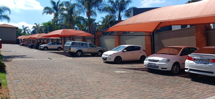 2 Bedroom Property for Sale in Glenvista Gauteng