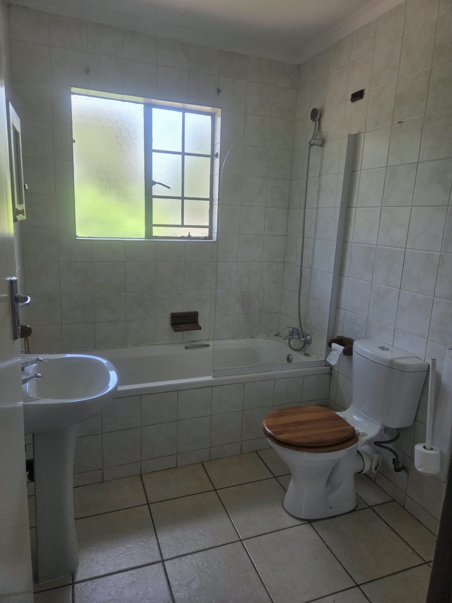 To Let 2 Bedroom Property for Rent in Annlin Gauteng