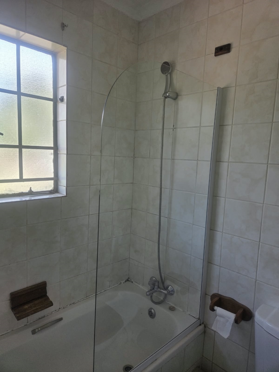 To Let 2 Bedroom Property for Rent in Annlin Gauteng