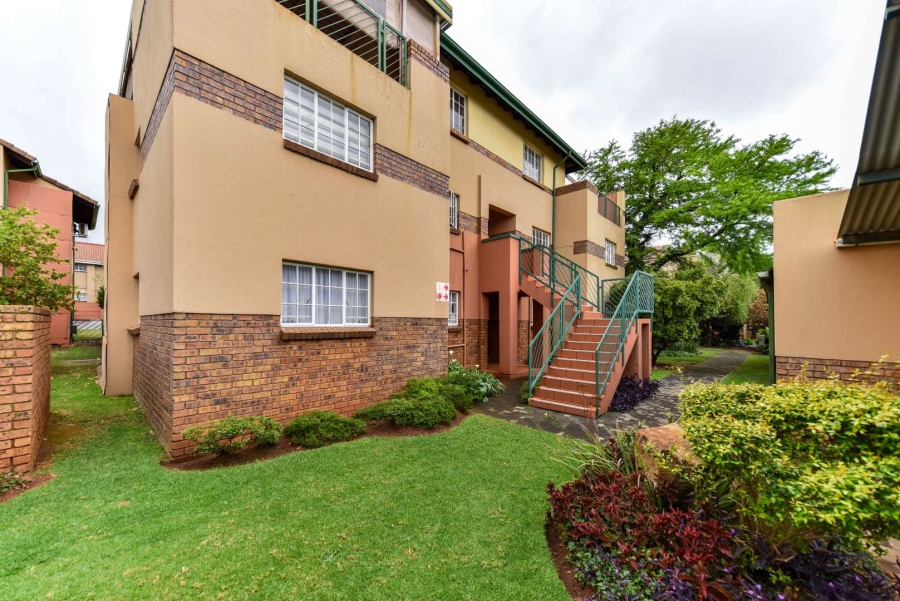 2 Bedroom Property for Sale in Elardus Park Gauteng