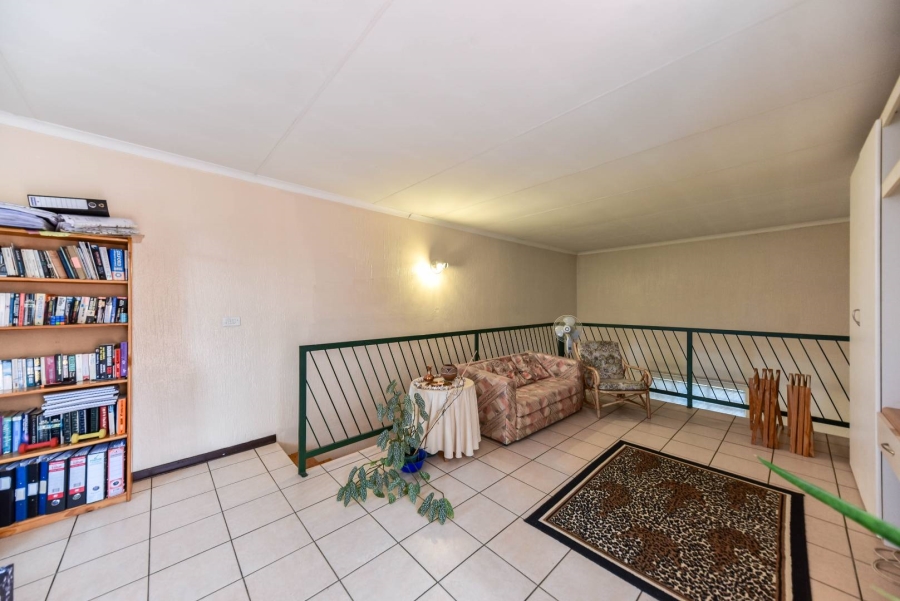 2 Bedroom Property for Sale in Elardus Park Gauteng