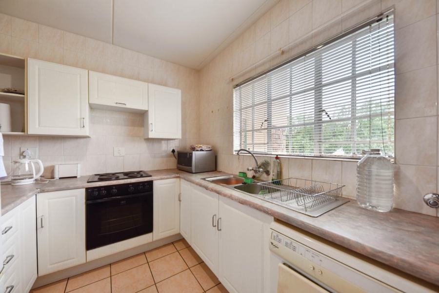 2 Bedroom Property for Sale in Elardus Park Gauteng