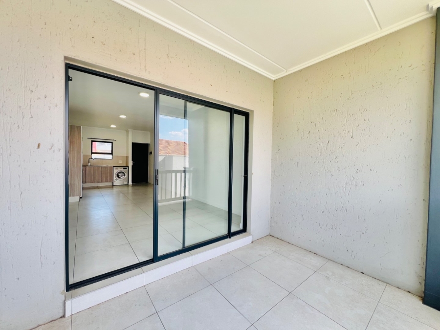 2 Bedroom Property for Sale in Beverley Gauteng