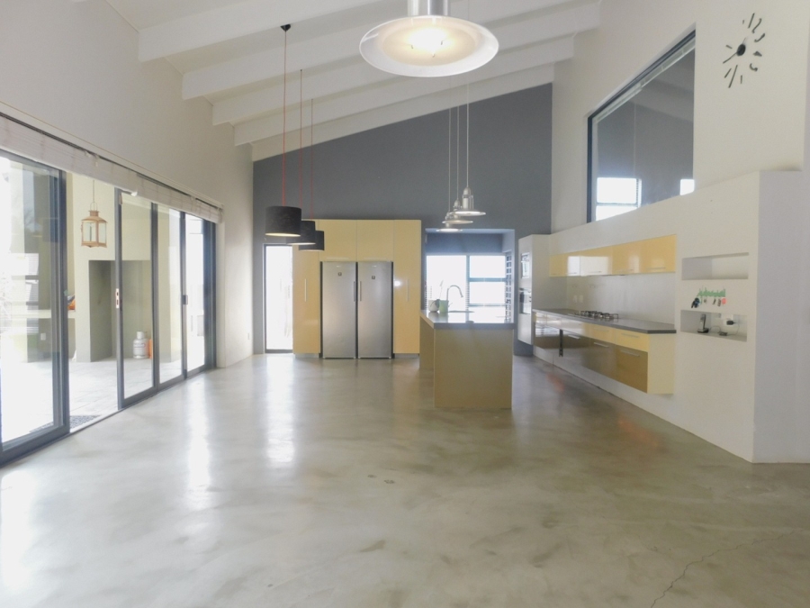 5 Bedroom Property for Sale in Bryanston Gauteng