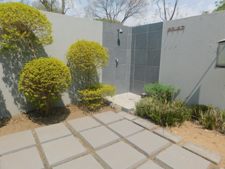 5 Bedroom Property for Sale in Bryanston Gauteng