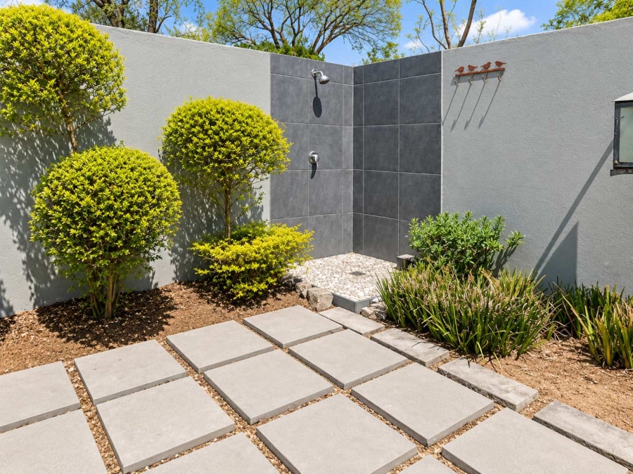5 Bedroom Property for Sale in Bryanston Gauteng