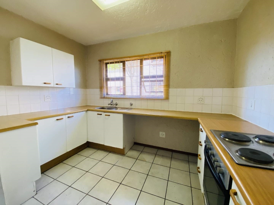 To Let 2 Bedroom Property for Rent in Westdene Gauteng