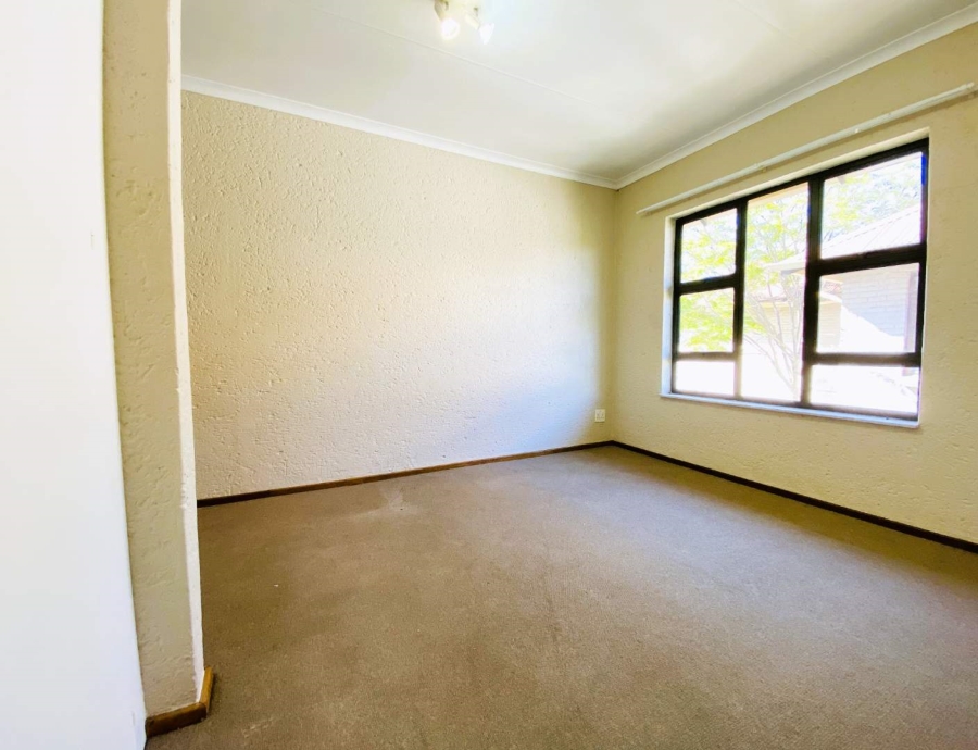 To Let 2 Bedroom Property for Rent in Westdene Gauteng
