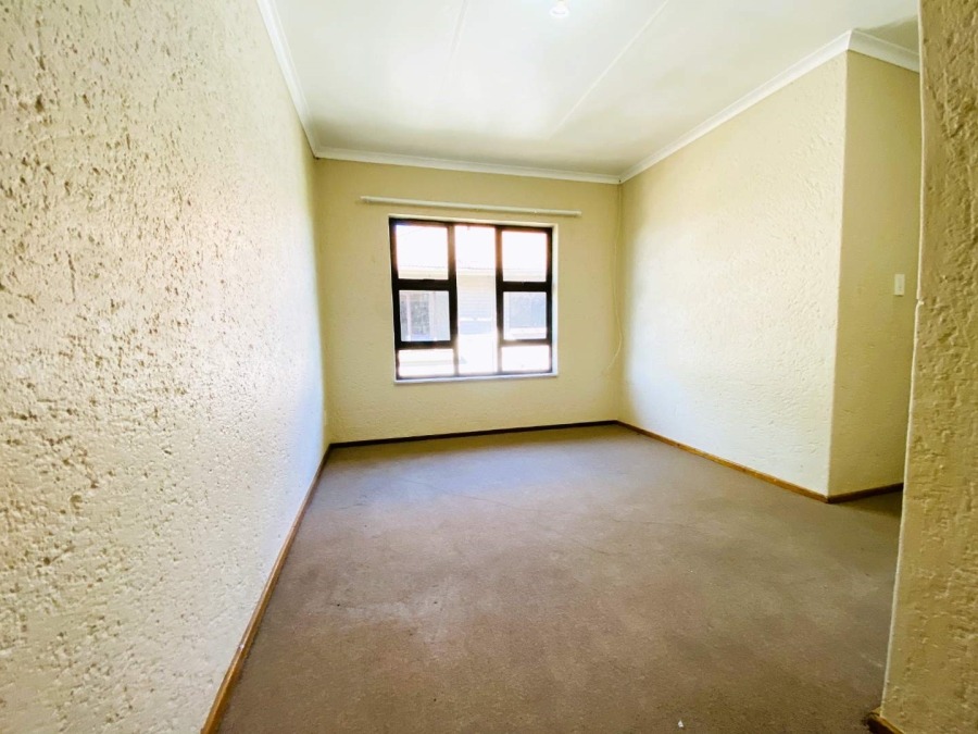 To Let 2 Bedroom Property for Rent in Westdene Gauteng