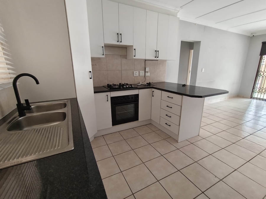 To Let 3 Bedroom Property for Rent in North Riding Gauteng