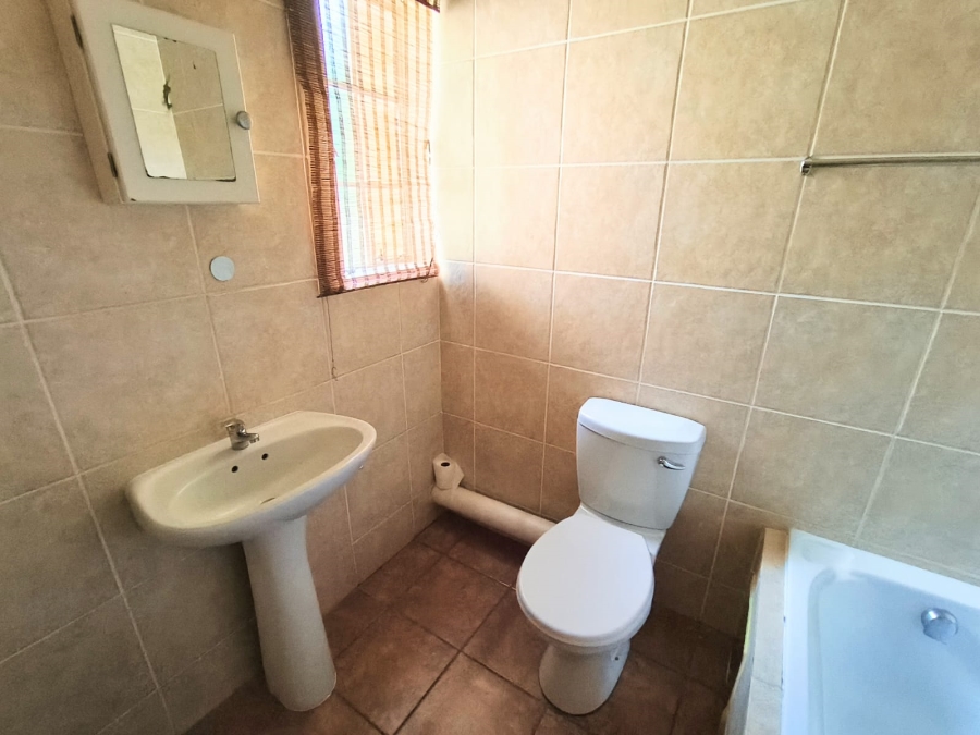 To Let 3 Bedroom Property for Rent in North Riding Gauteng
