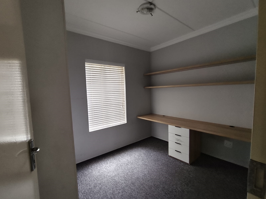 To Let 3 Bedroom Property for Rent in North Riding Gauteng