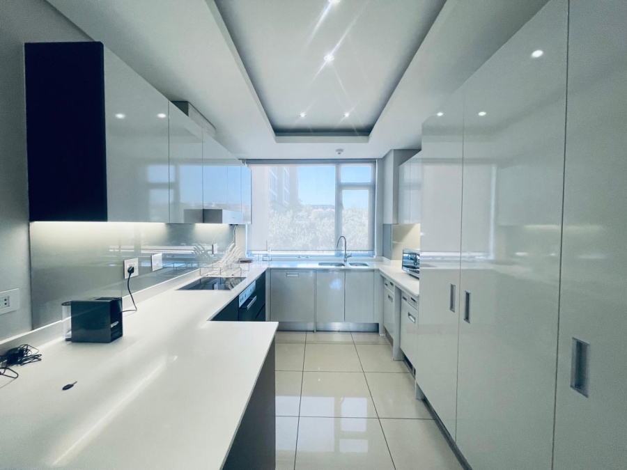 To Let 2 Bedroom Property for Rent in Sandown Gauteng