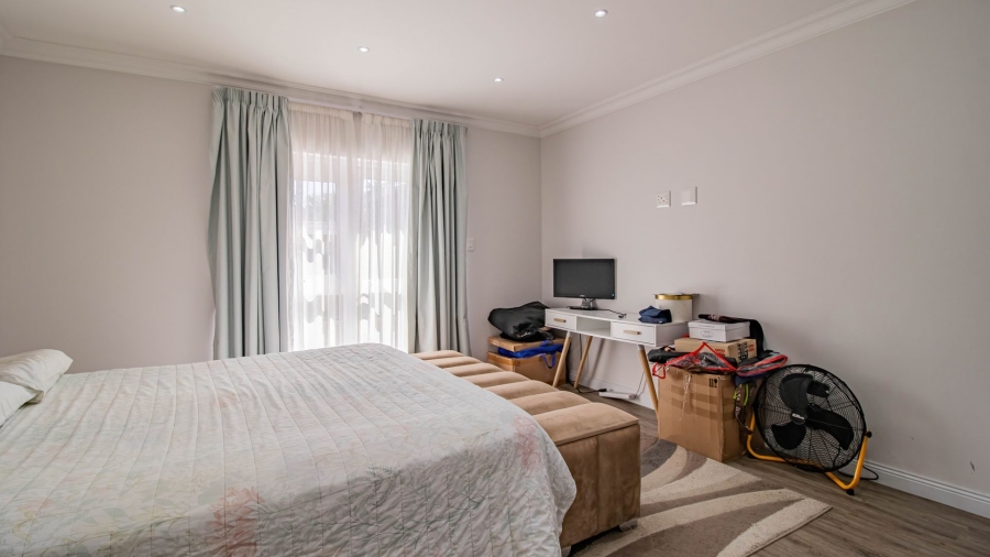 To Let 4 Bedroom Property for Rent in Craigavon Gauteng