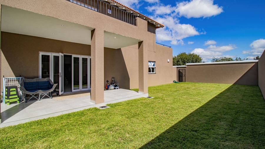 To Let 4 Bedroom Property for Rent in Craigavon Gauteng