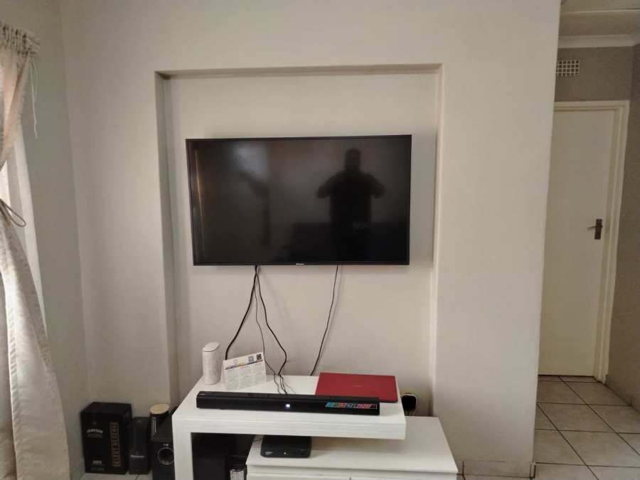 2 Bedroom Property for Sale in Sky City Gauteng