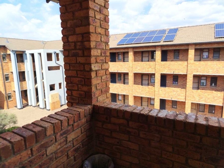 2 Bedroom Property for Sale in Sky City Gauteng