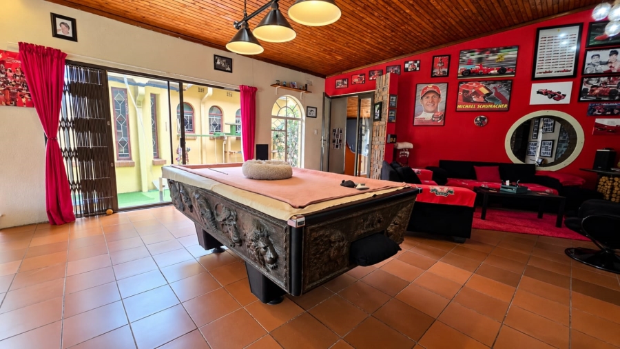 4 Bedroom Property for Sale in Golf View Gauteng