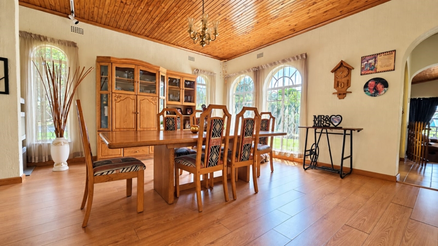 4 Bedroom Property for Sale in Golf View Gauteng
