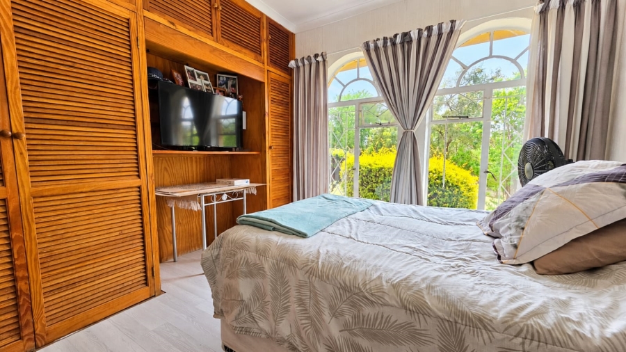 4 Bedroom Property for Sale in Golf View Gauteng