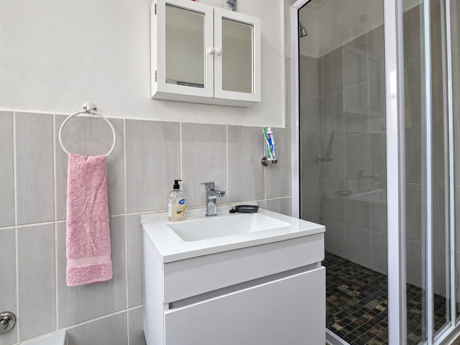4 Bedroom Property for Sale in Golf View Gauteng