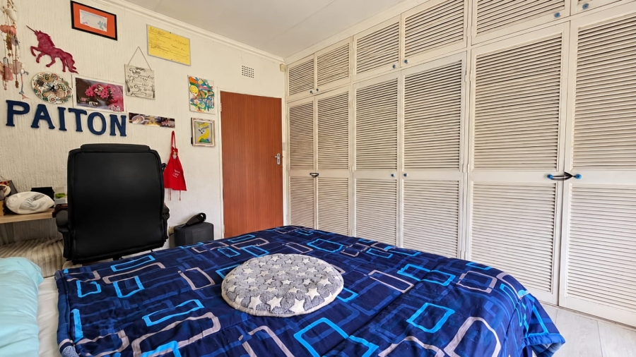 4 Bedroom Property for Sale in Golf View Gauteng